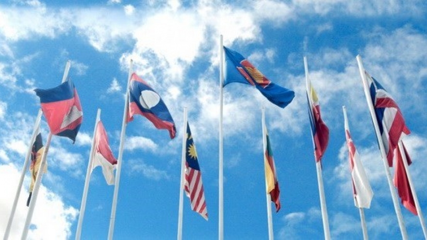 Deputy PM: Vietnam works for more prosperous ASEAN