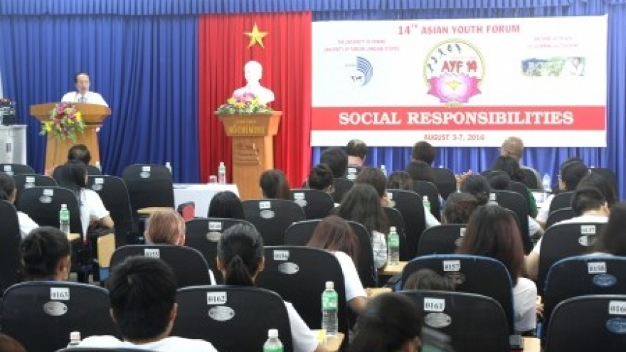 Asian Youth Forum opens in Danang