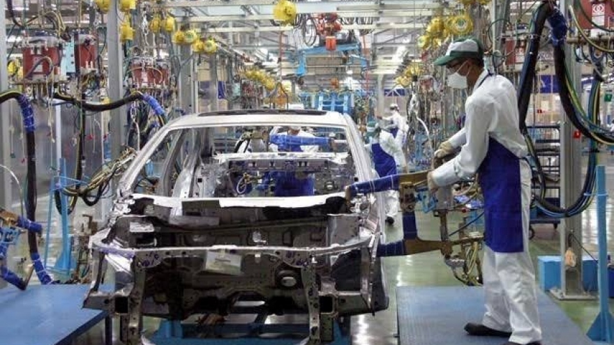 MoF urged to revise automobile industry laws