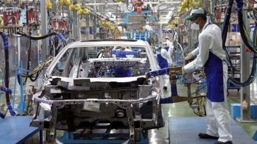 Vietnam eyes auto industry safeguards against cheap imports