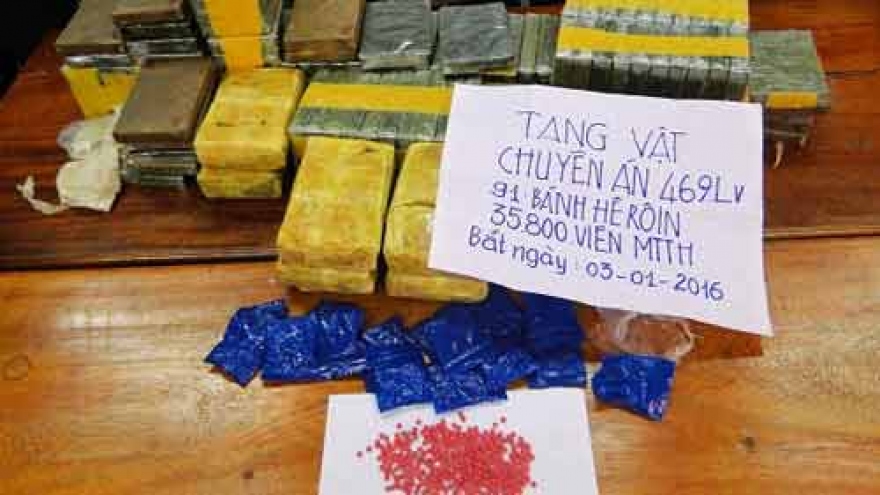 
        Vietnam, Laos bust transnational drug operation
                              
