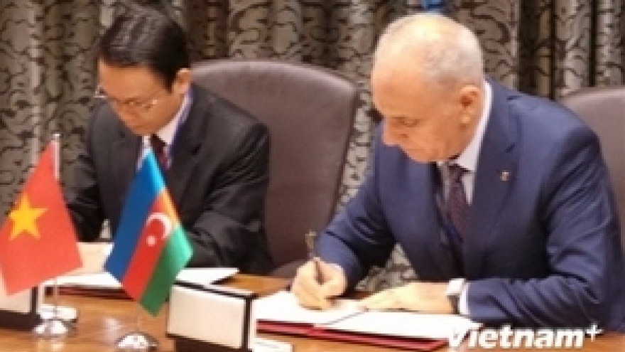 Vietnam, Azerbaijan news agencies sign cooperation agreement