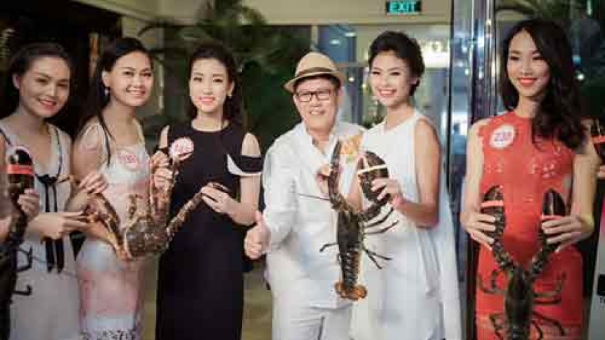 Miss Vietnam finalists cook Singaporean style 