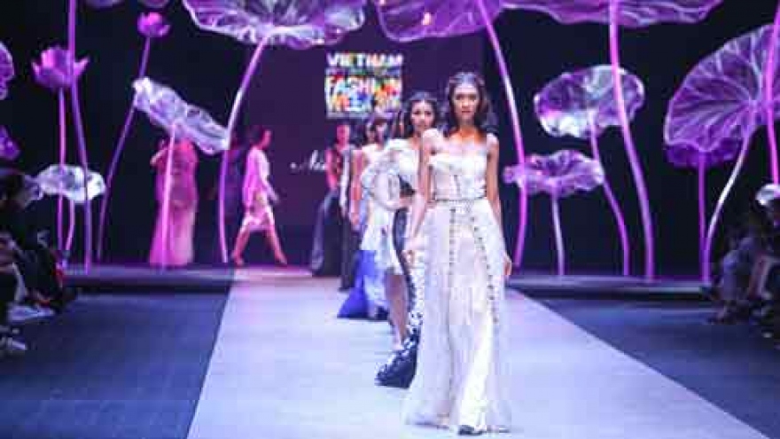 Vietnam Int’l Fashion Week – Second Night