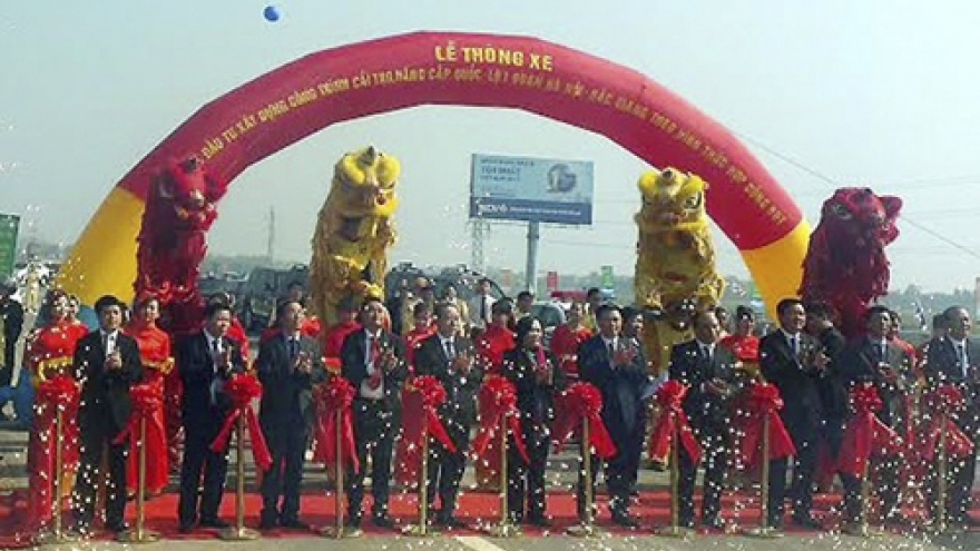 Hanoi-Bac Giang Expressway opened to traffic