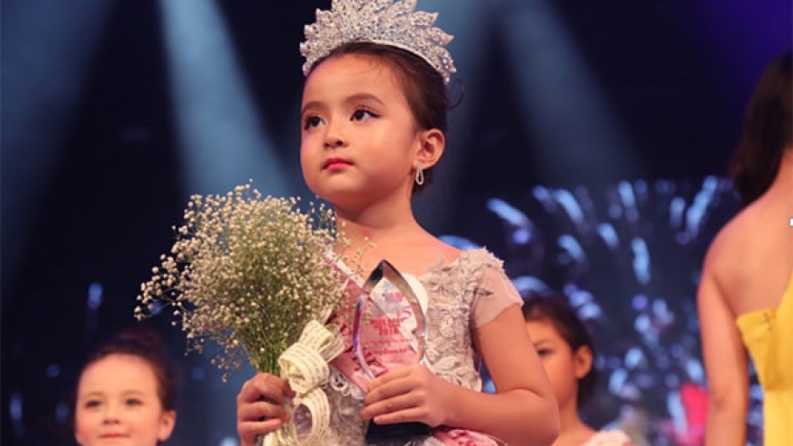 Thuy Tien crowned Miss Baby Vietnam 2018
