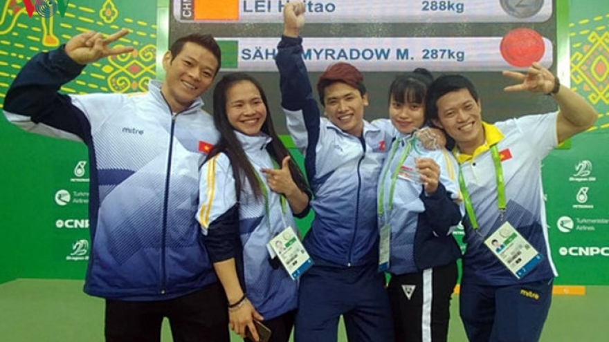 AIMAG 5: Vietnam temporarily ranks 7th in medal tally