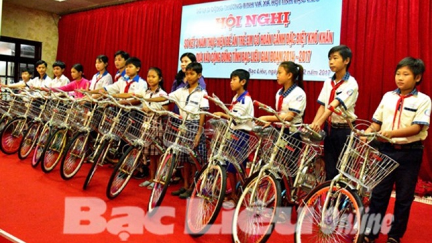 Mekong Delta provinces lend helping hand to needy people