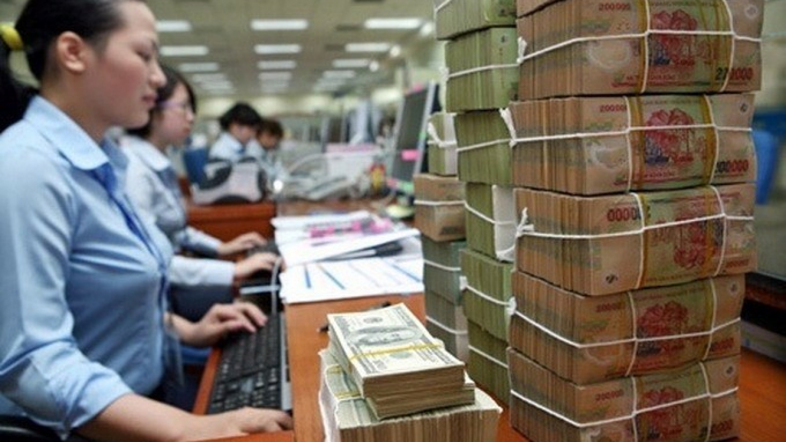 Vietnam seeks faster bad-debt cleanup with 1st cash purchase