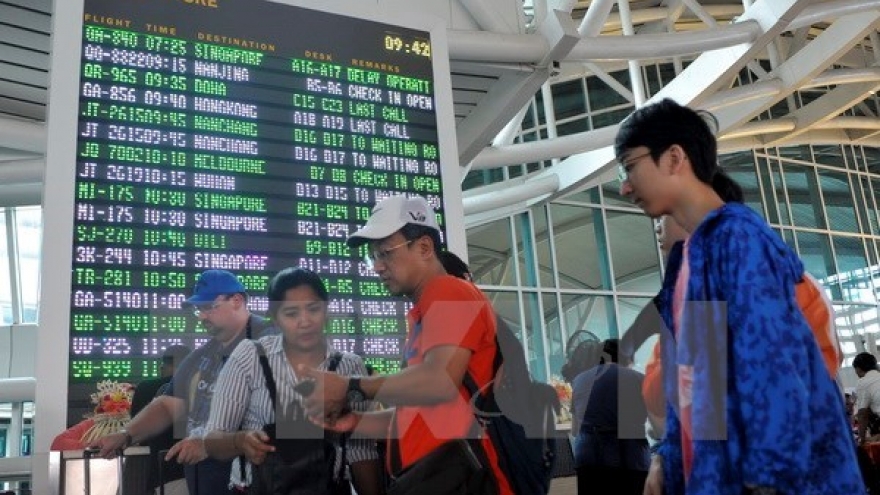 Vietnamese in Bali supported to leave volcano Agung area