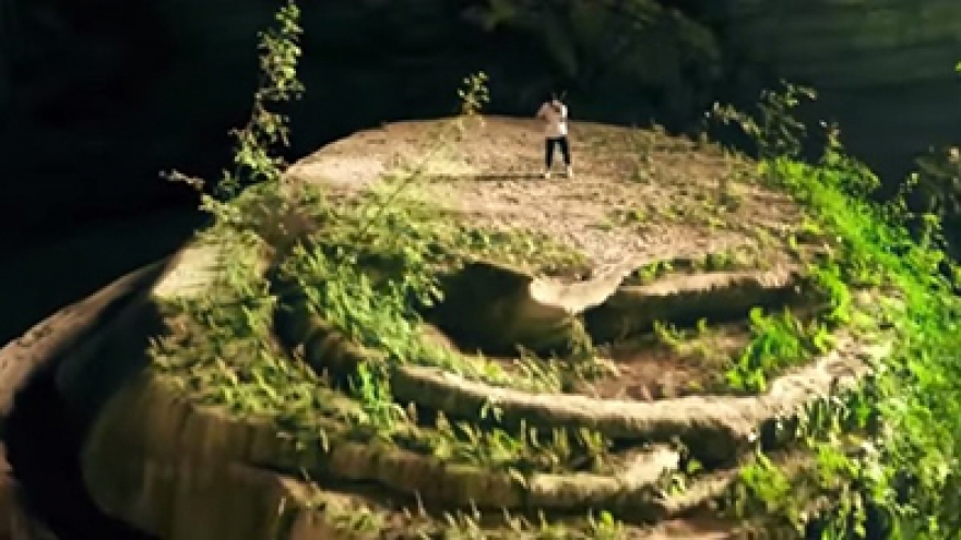 “Say you do” resounded in Son Doong cave