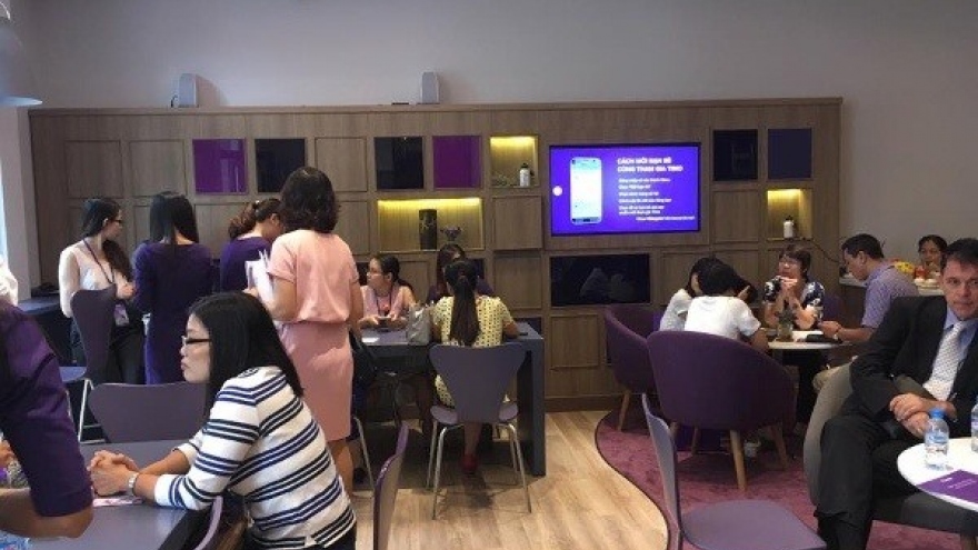 As Vietnam banks digitise, customer service key