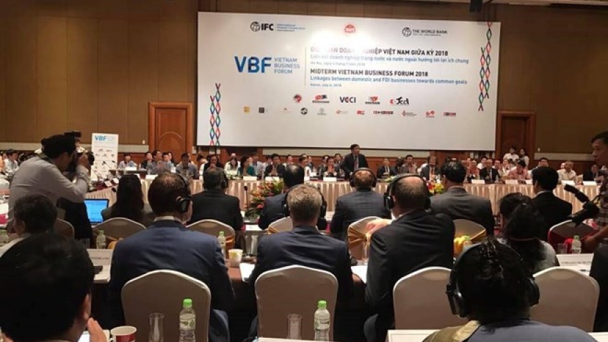 Mid-term Vietnam Business Forum opens in Hanoi