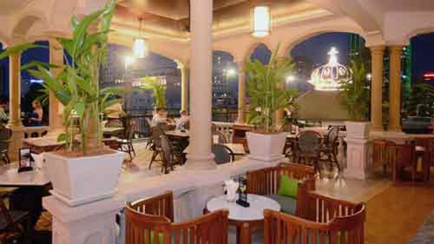 
        Rex’s Rooftop Garden Bar runs promotion until end-June
                              