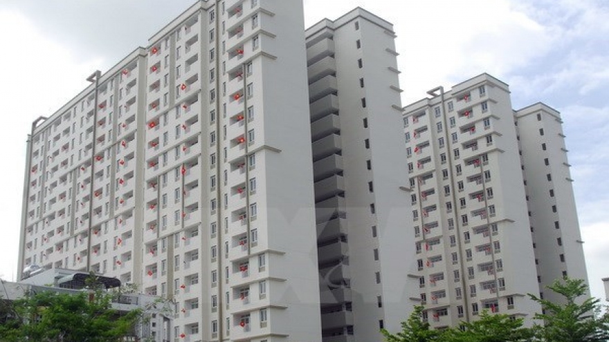 
        New rules aim to reduce risks in property credit: SBV
                              