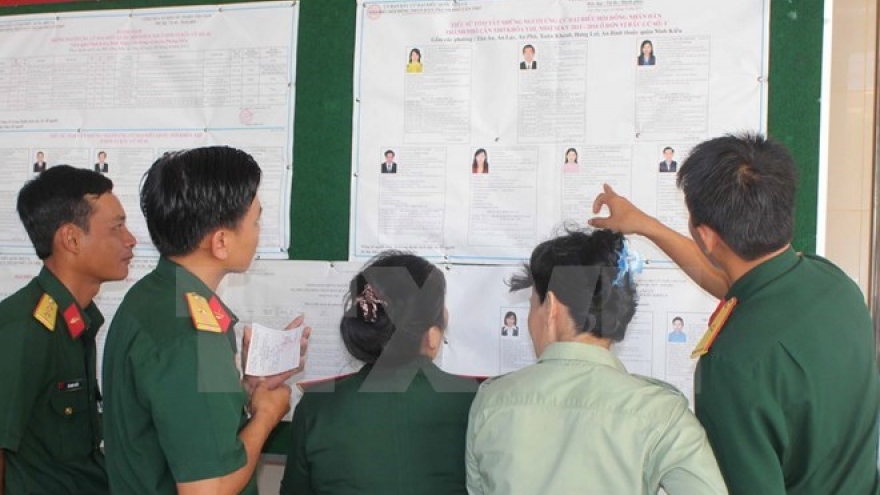 
        Ba Ria-Vung Tau: Voters at sea cast ballots ahead of Election Day
                              