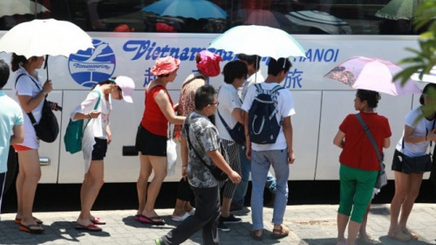 Nha Trang releases tourist code of conduct