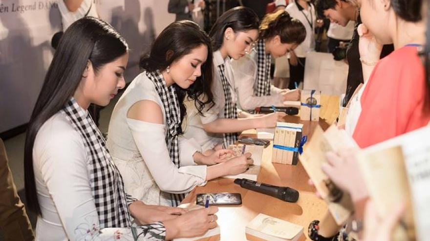 Vietnamese beauty queens inspire at Nha Trang event