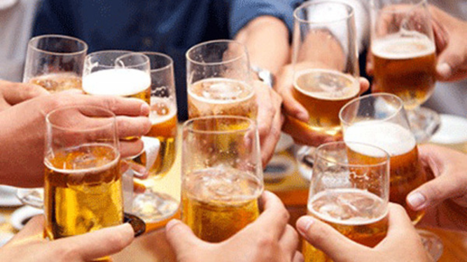 Beer-thirsty Vietnamese force supermarkets to ration sales before Tet 
