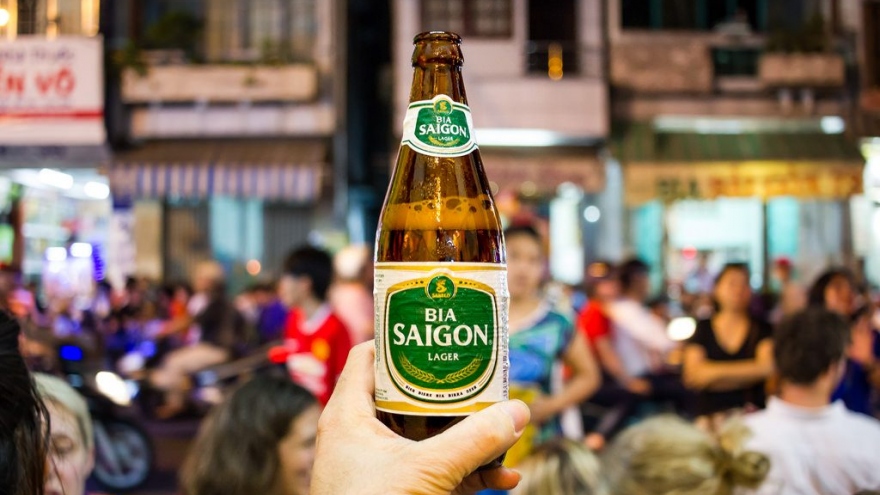 Global giants see Vietnam through beer goggles