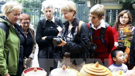 Hanoi tourism sector eyes Western Europe, Belarus tourists