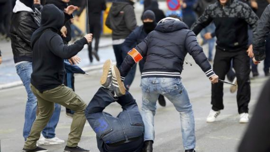Belgian police break up street protests