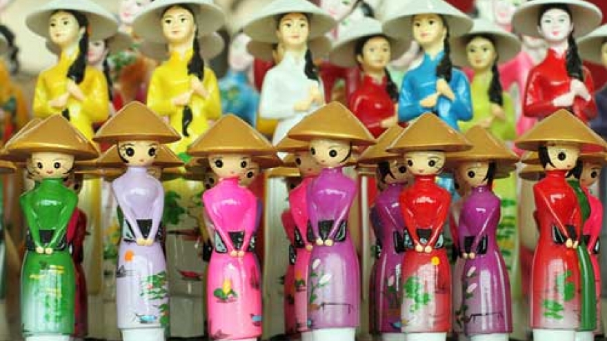 Hanoi launches souvenir design contest to promote tourism