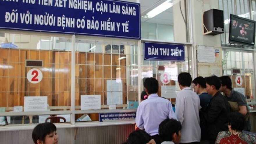 Poor people encouraged to join health insurance | VOV.VN