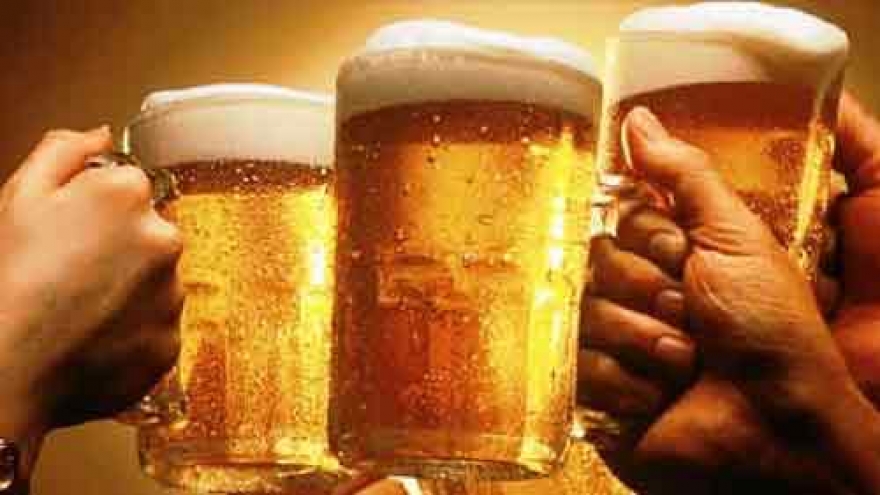 
        Foreign investors may flatten Vietnam beer market
                              