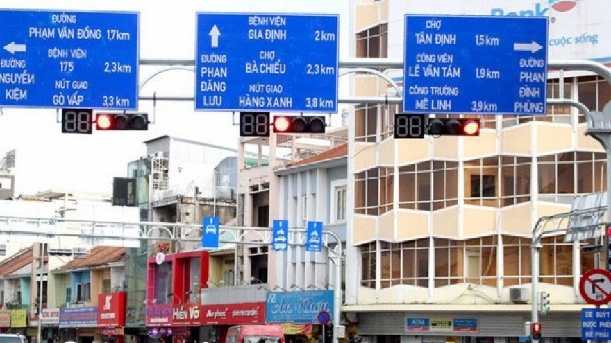 HCM City to have road signs in English