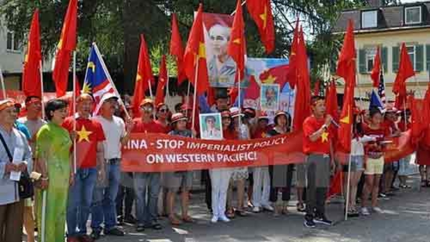 Vietnamese in Germany object to China’s acts in East Sea