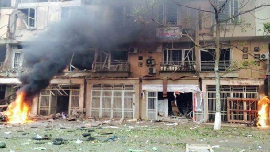 Hanoi blast kills 4, injures 6