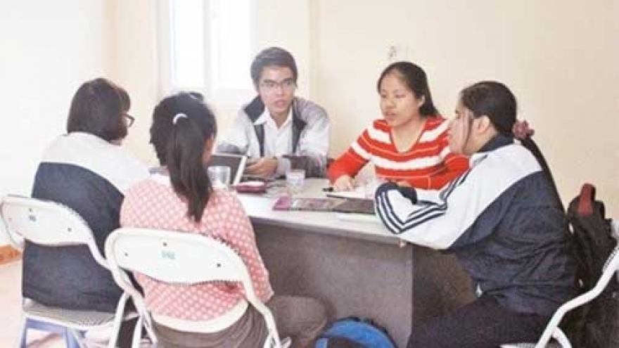 Languages help blind students in job search