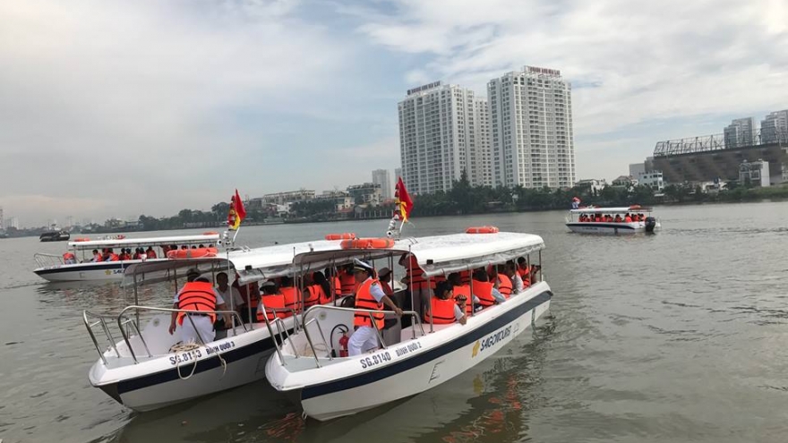 Seven new river tours launched in Saigon