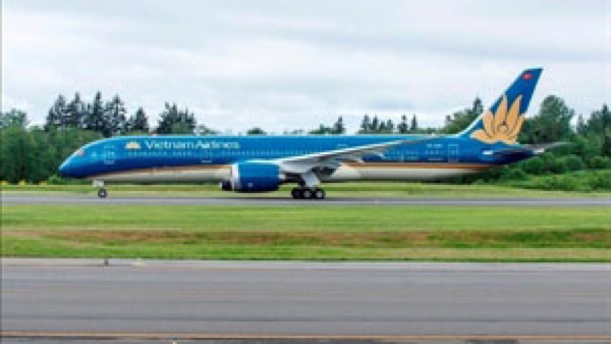 Boeing, Vietnam Airlines sign pilot-training agreement