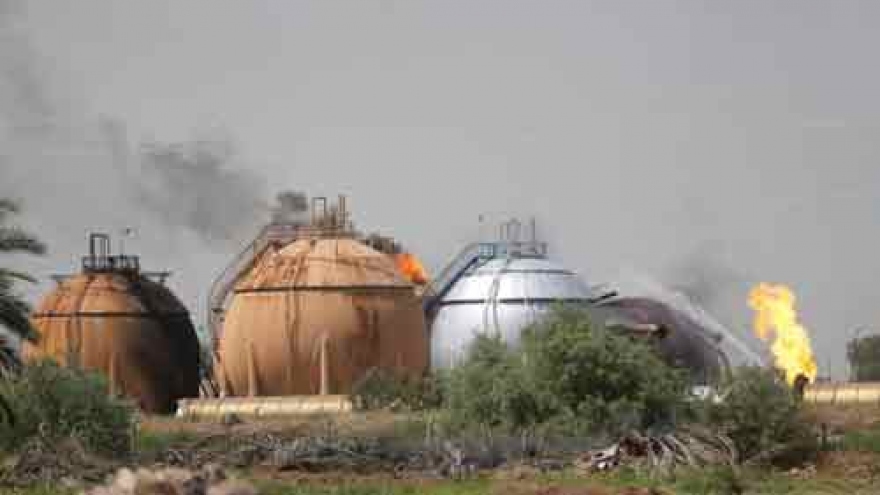 Islamic State attacks gas plant north of Baghdad, killing 11