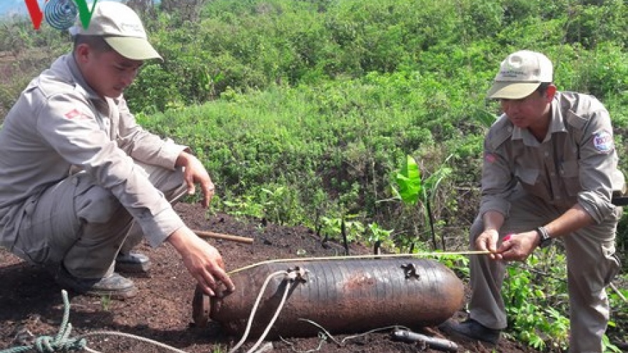 100kg wartime bomb unearthed in Quang Tri