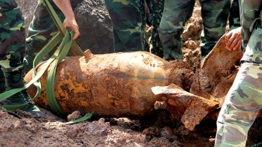 Big bomb unearthed in southwestern Tay Ninh province