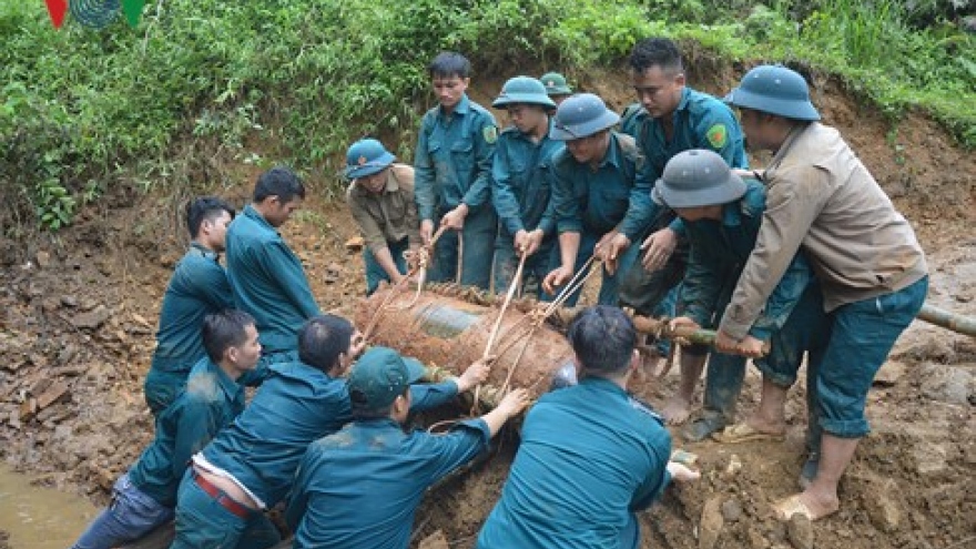 350kg bomb safely defused in Yen Bai