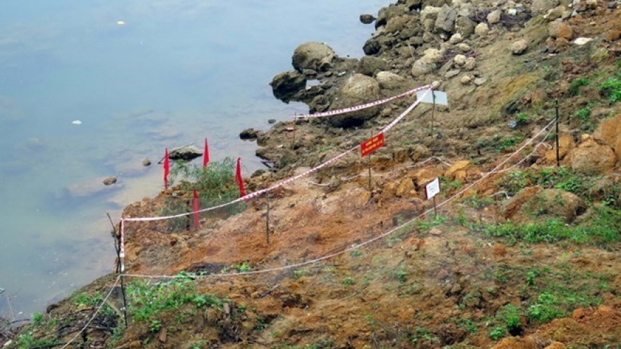 Tuyen Quang destroys 337kg bomb left from war