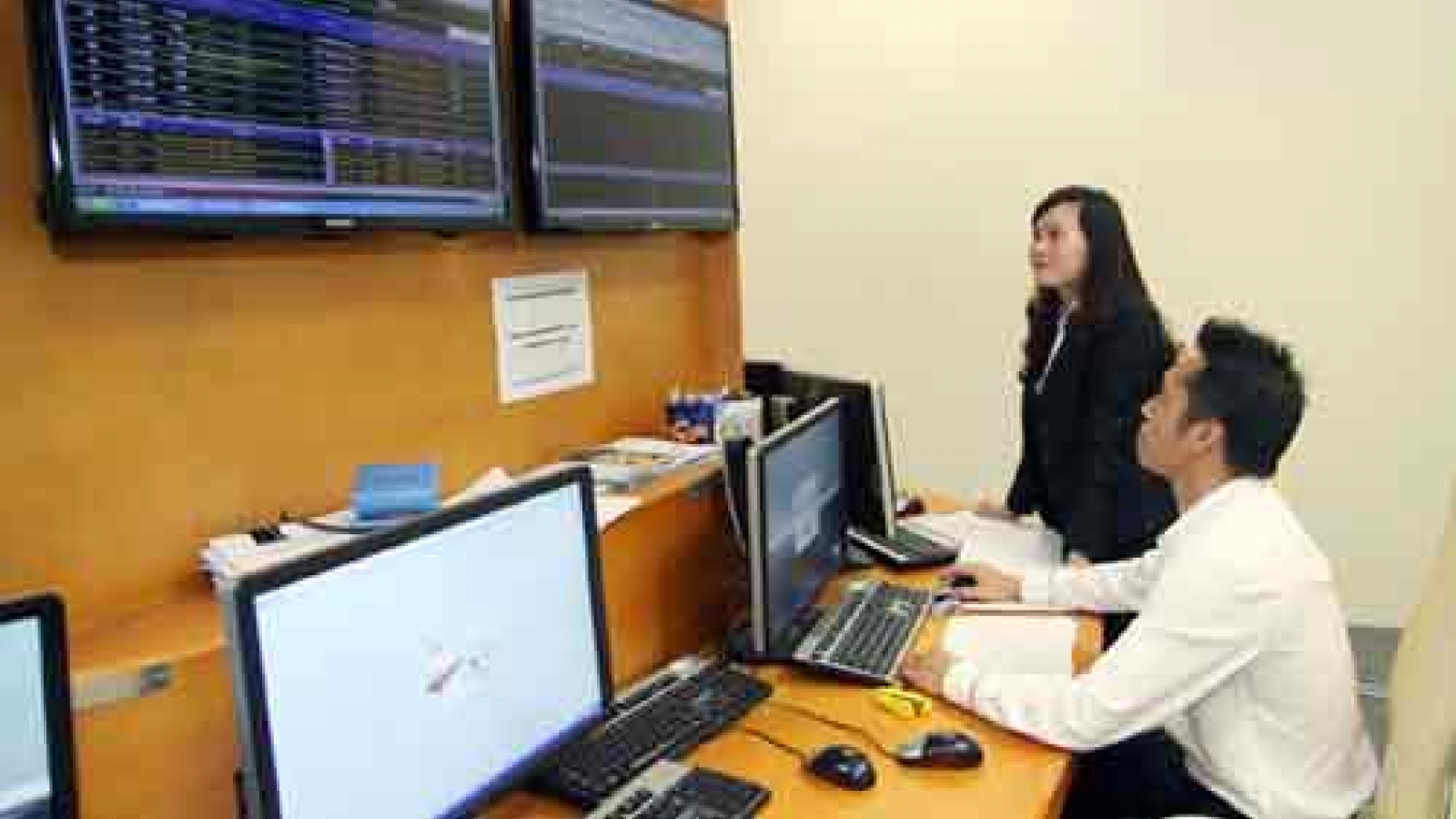 Treasury offloads bonds for US$336.3 million