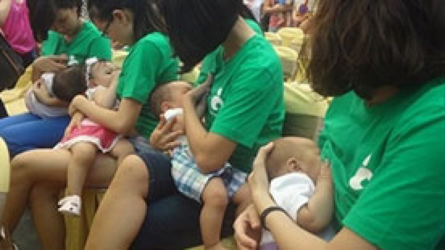 Vietnam's number of breastfed children still low: UNICEF