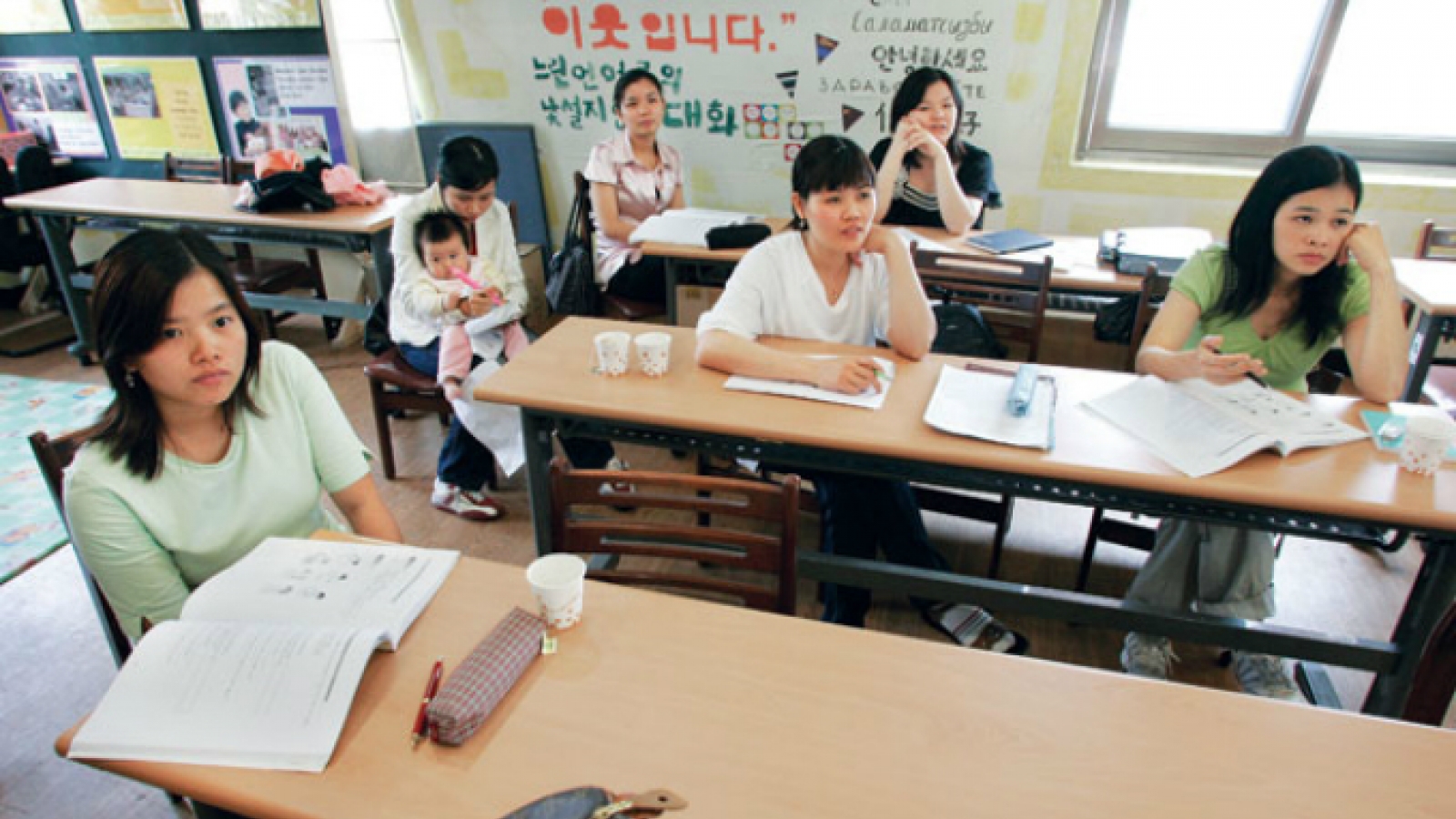 Vietnamese women become largest source of foreign brides in RoK