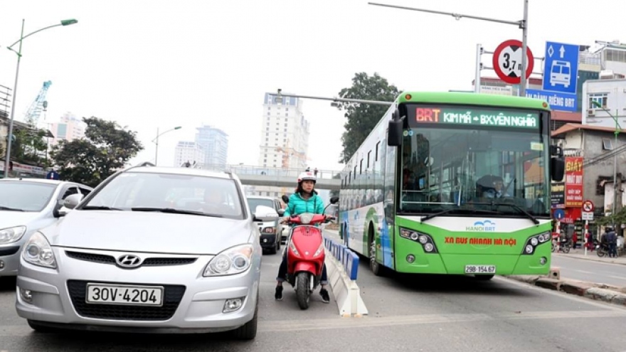 Hanoi to restrict bikes on some routes en route to total ban