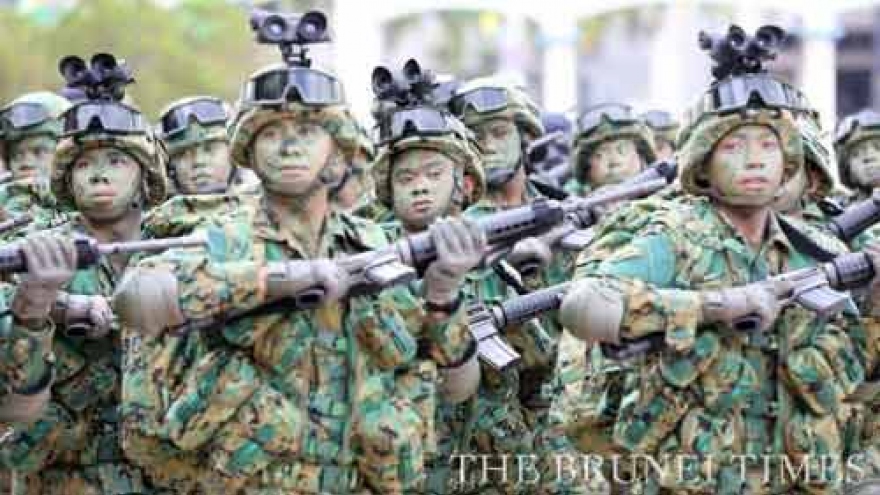Brunei, Singapore reinforce defense cooperation