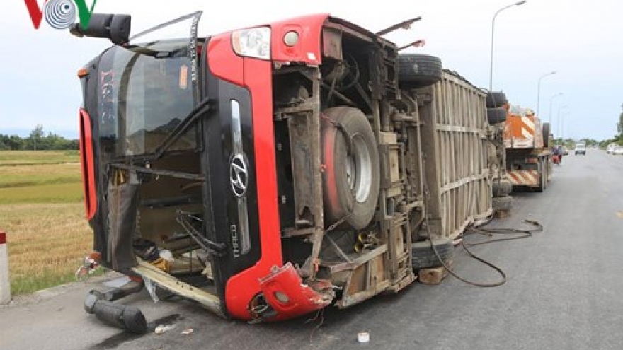 2 dead, 6 injured in tragic Nghe An accident 