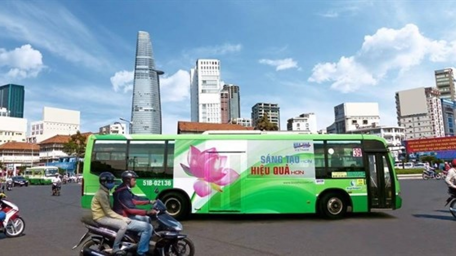 HCM City to auction again advertising space on buses
