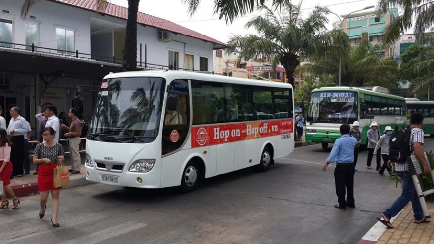 HCM City gets hop-on hop-off tourist bus service