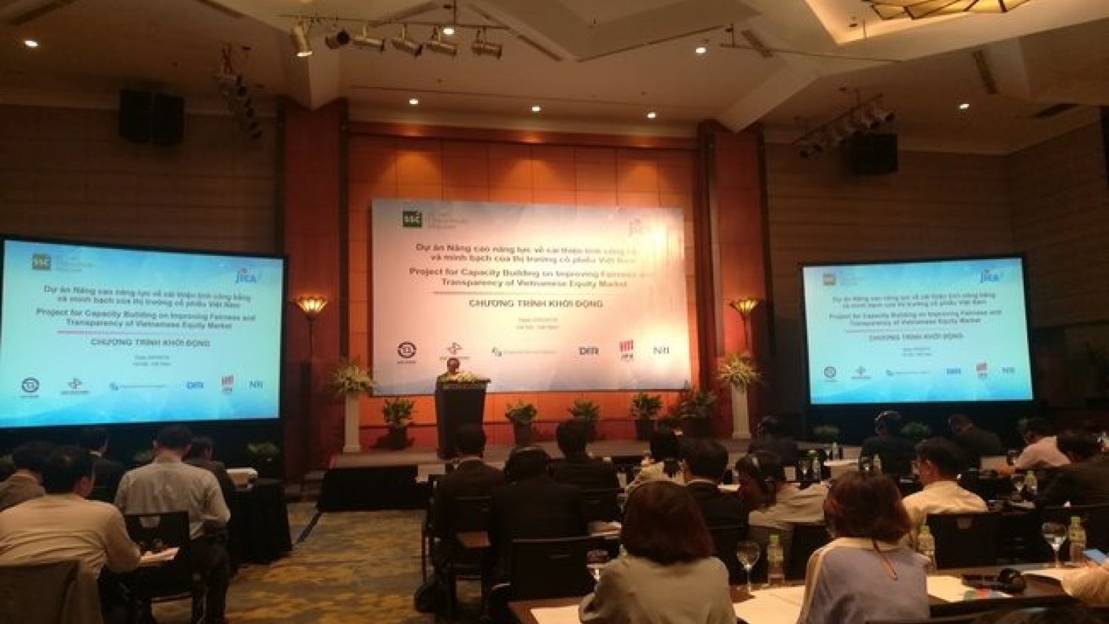 Japan to support Vietnamese securities market