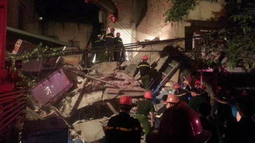 Four-storey old house collapses in Hanoi 